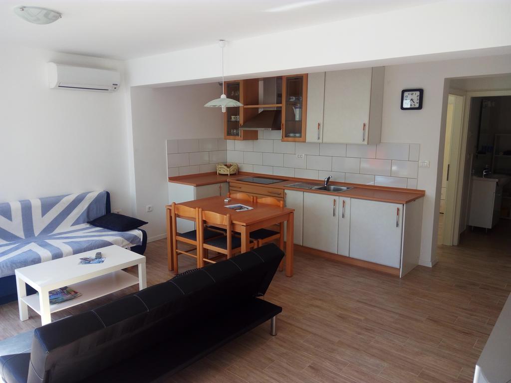 Apartments Pronavtik Пиран Екстериор снимка